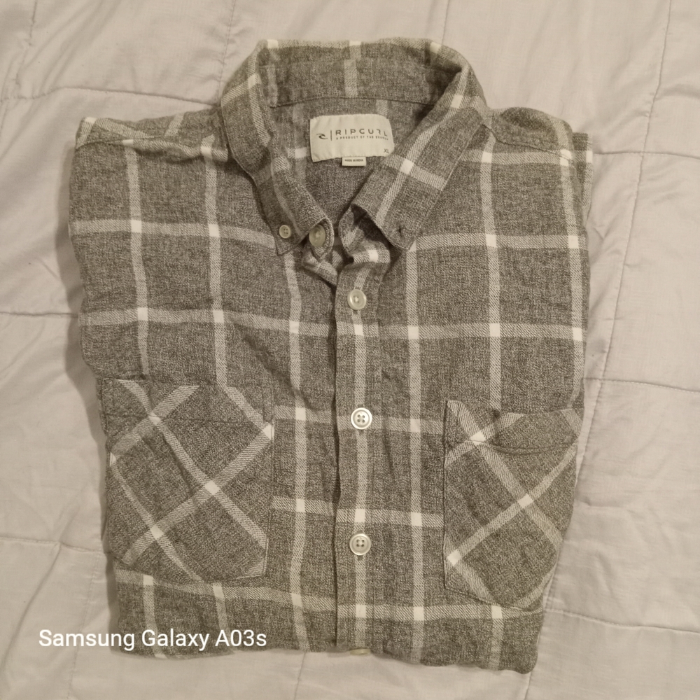Rip Curl Men's Gray Plaid Button Down Shirt